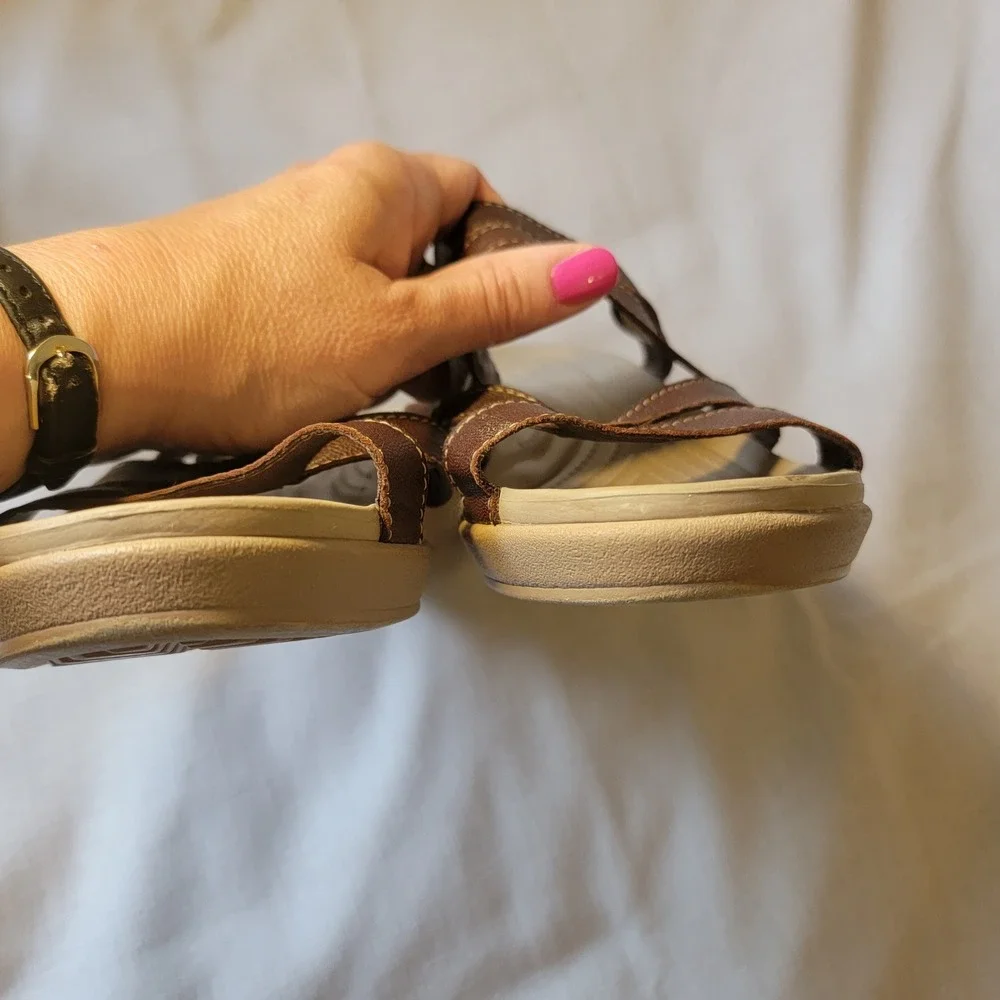 Crocs‎ Leigh-Ann Mini Wedge Espresso Mushroom Strappy Mules Sandals Brown Tan 8